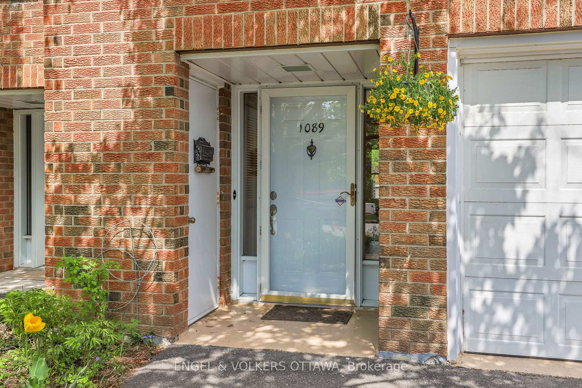 Photo 3 of 1089 Borden Side Road, Ottawa, Carleton Heights — HOMEH