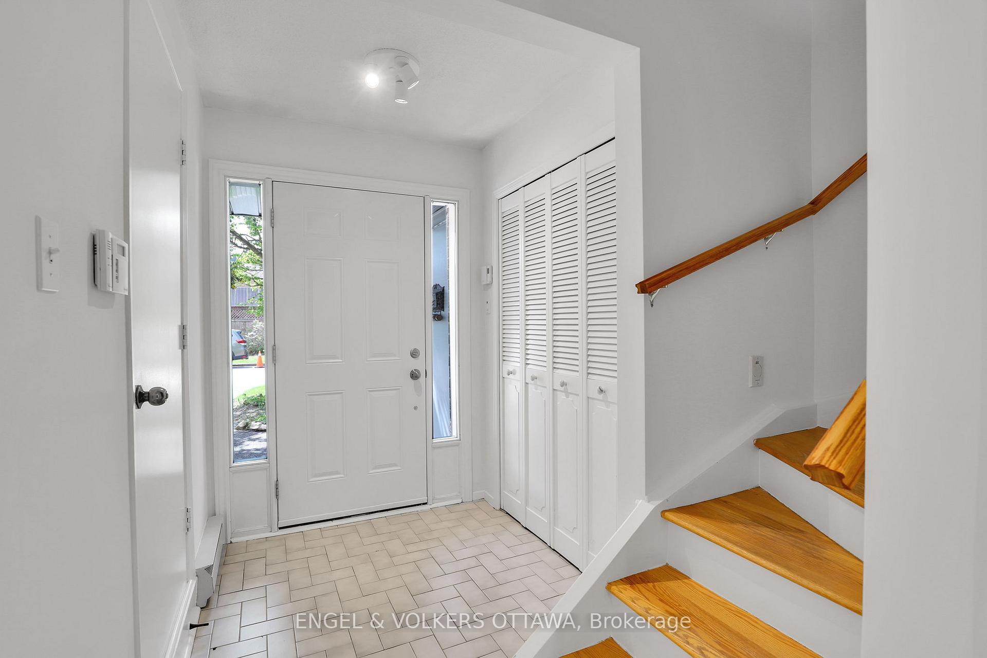 Photo 4 of 1089 Borden Side Road, Ottawa, Carleton Heights — HOMEH