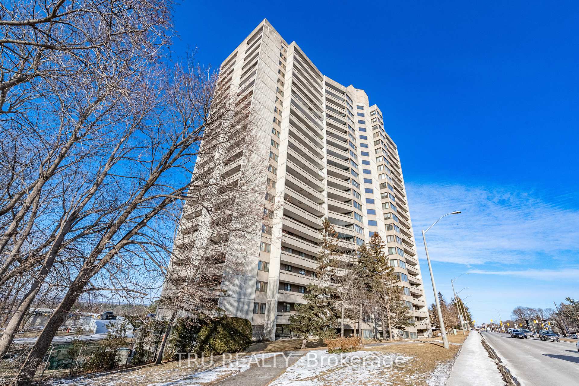 Photo 1 of Unit 805, 415 Greenview Avenue, Ottawa, Britannia — HOMEH