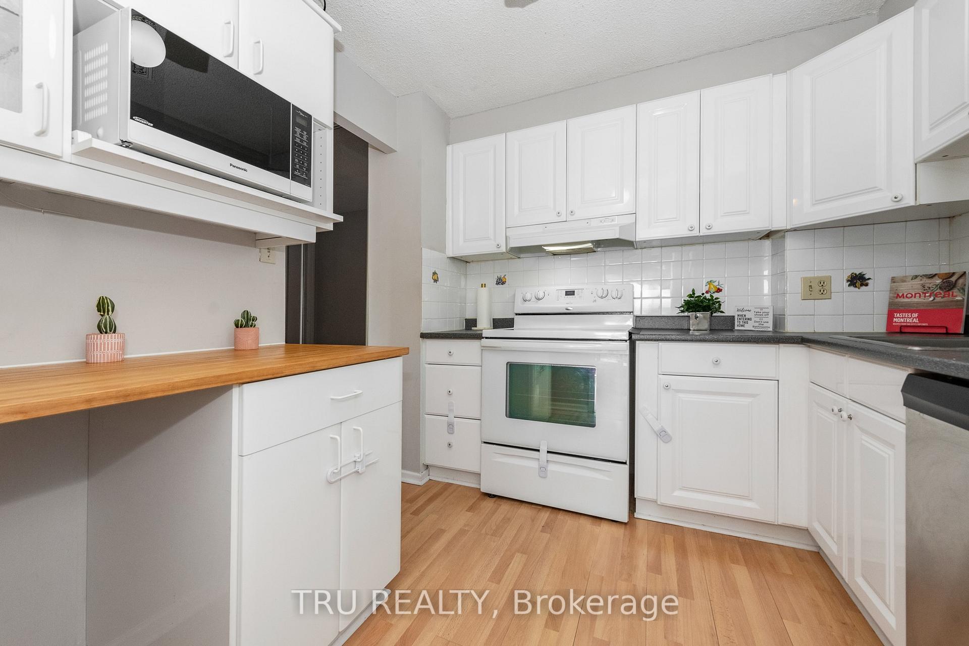 Photo 7 of Unit 805, 415 Greenview Avenue, Ottawa, Britannia — HOMEH