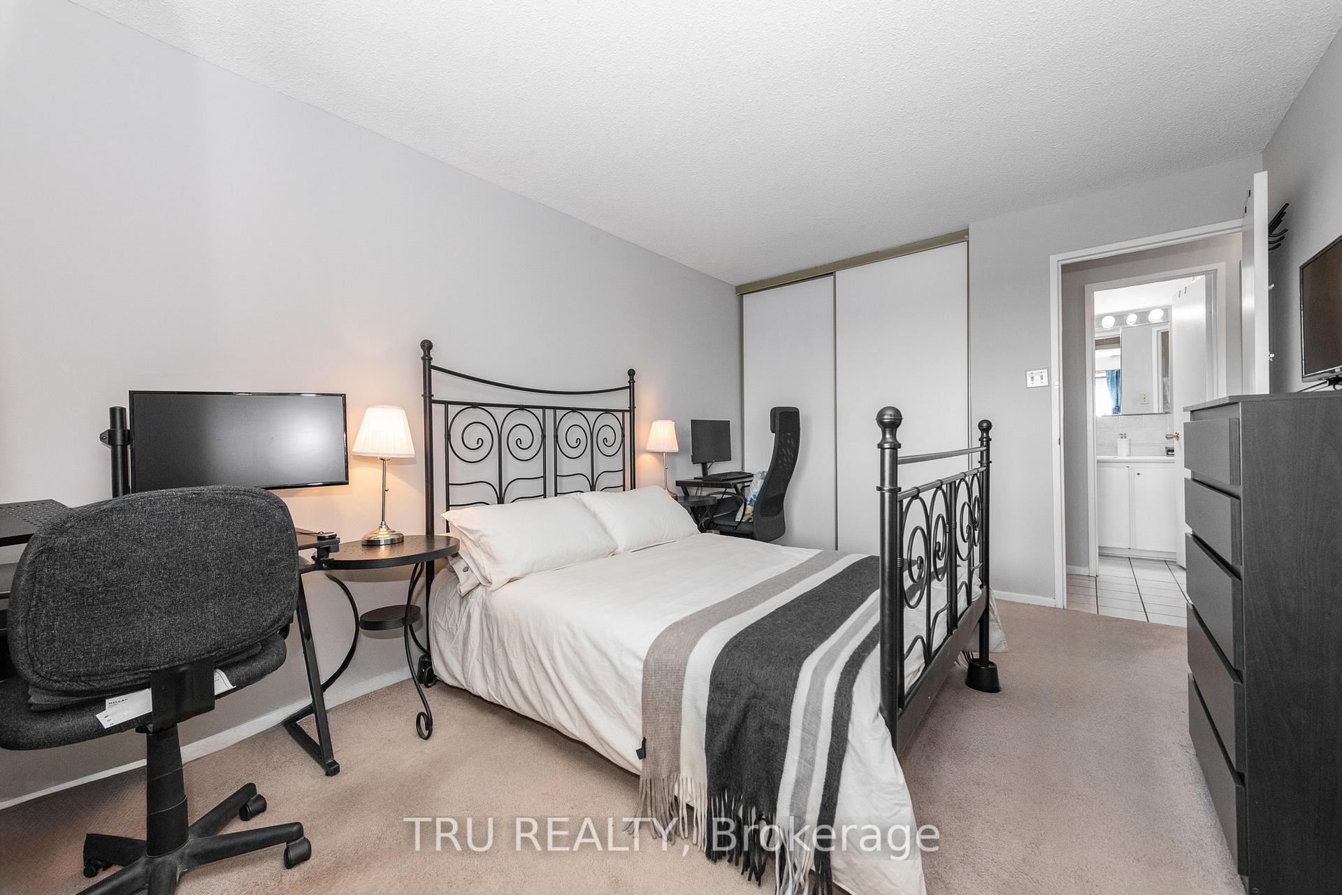 Photo 17 of Unit 805, 415 Greenview Avenue, Ottawa, Britannia — HOMEH