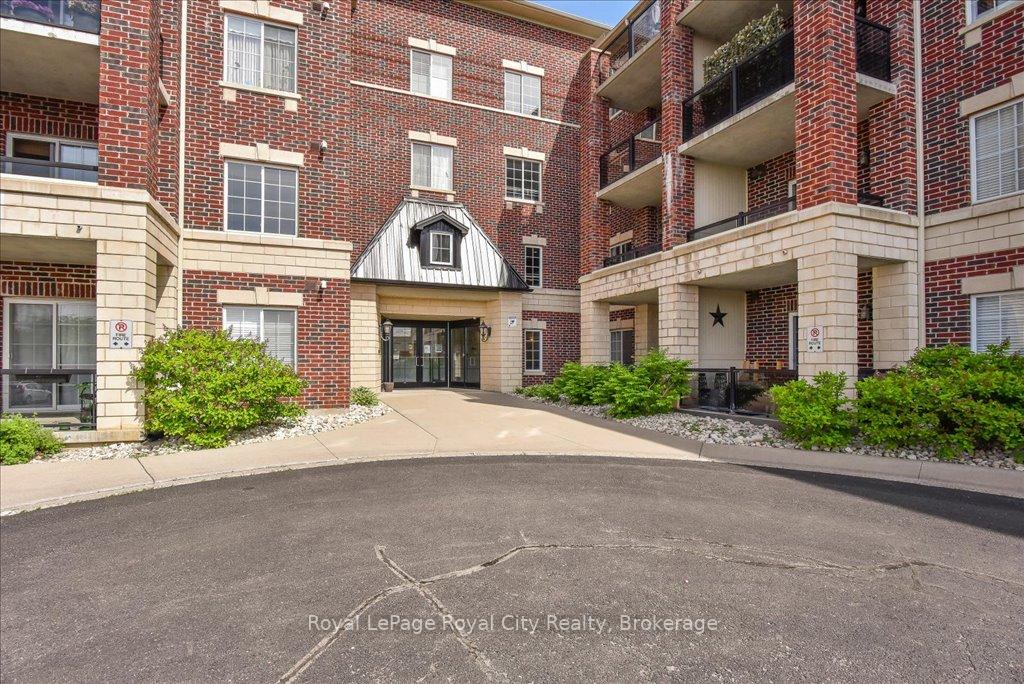 Photo 2 of Unit 101, 308 Watson Parkway N, Guelph, Grange Road — HOMEH
