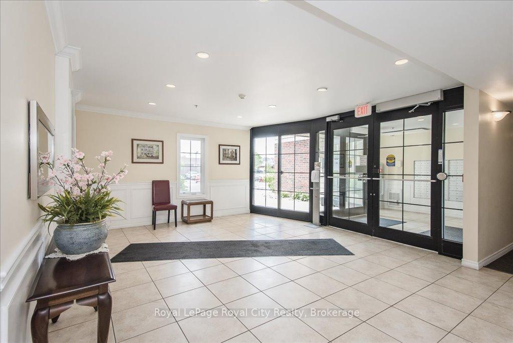 Photo 4 of Unit 101, 308 Watson Parkway N, Guelph, Grange Road — HOMEH