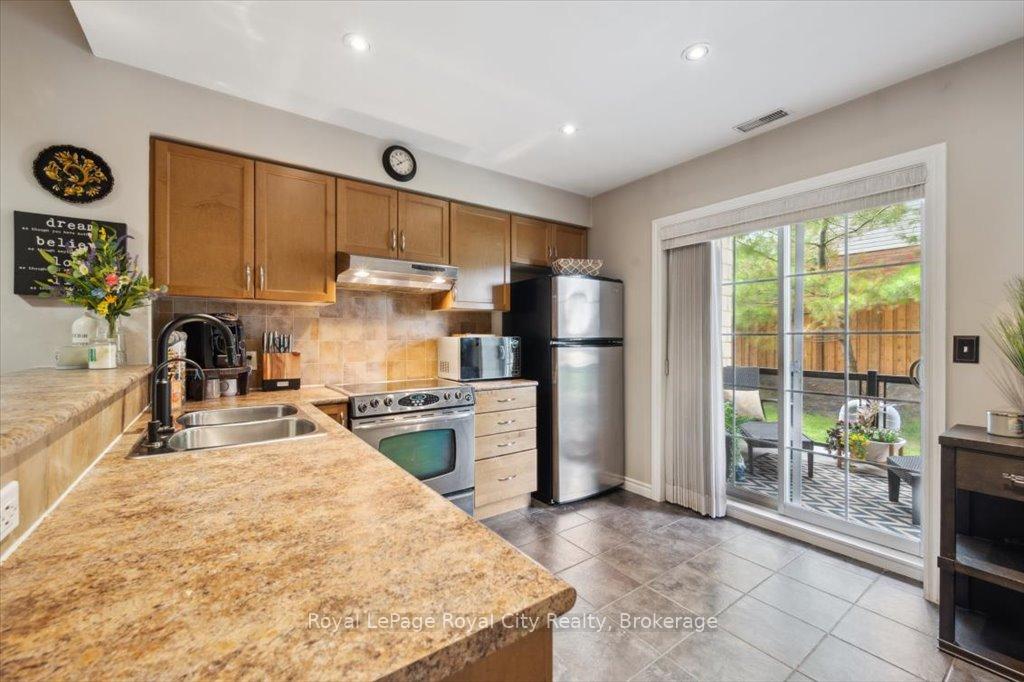 Photo 14 of Unit 101, 308 Watson Parkway N, Guelph, Grange Road — HOMEH