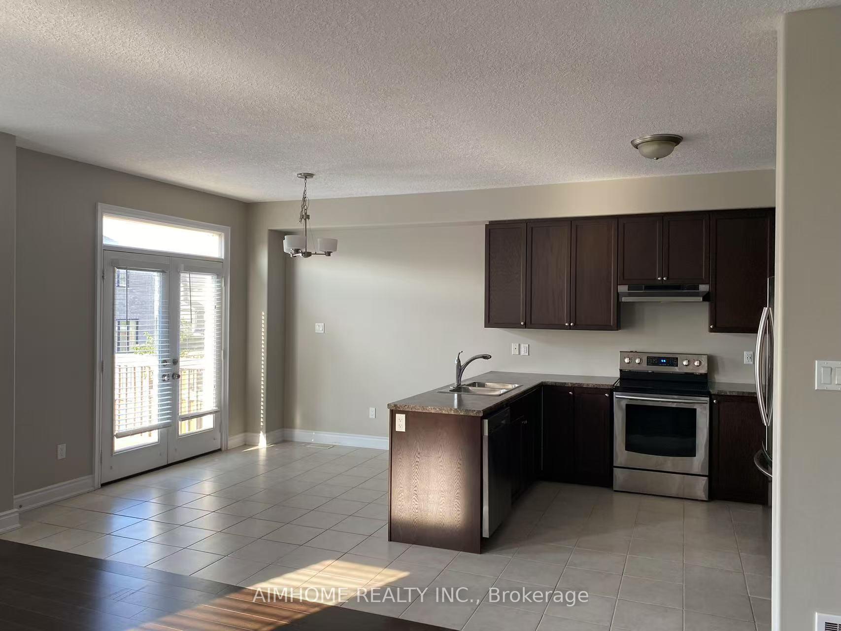 Photo 4 of 54 Nathan Crescent, Barrie, Painswick South — HOMEH