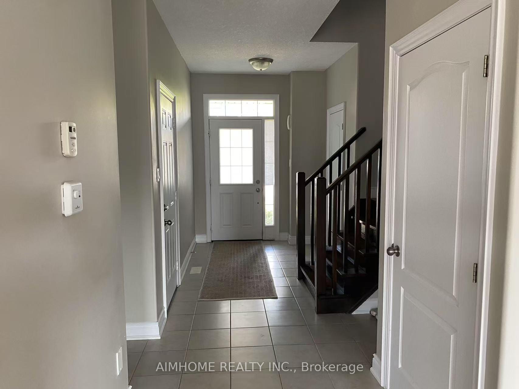 Photo 5 of 54 Nathan Crescent, Barrie, Painswick South — HOMEH