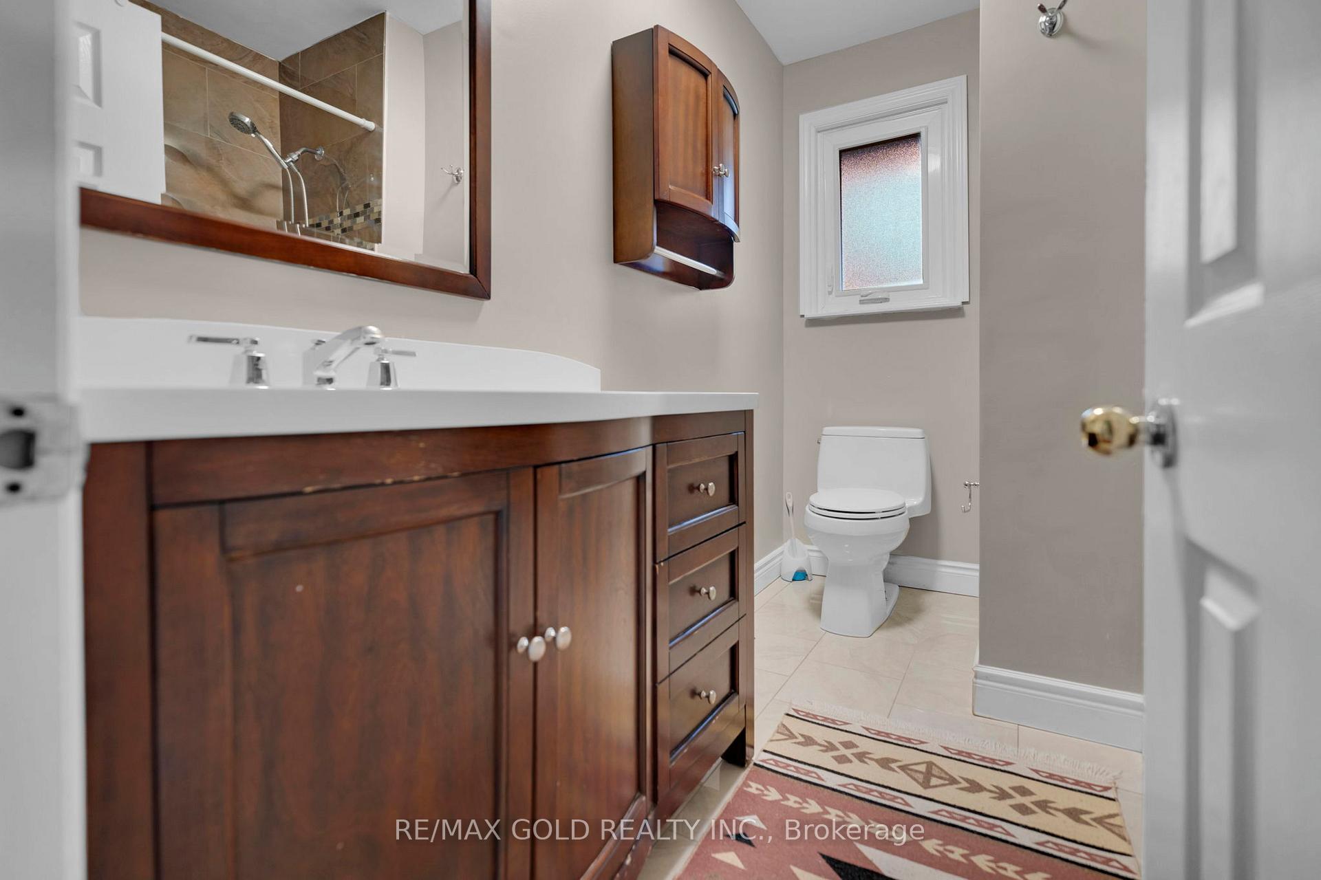 Photo 11 of 10 Eringate Road, Brampton, Southgate — HOMEH