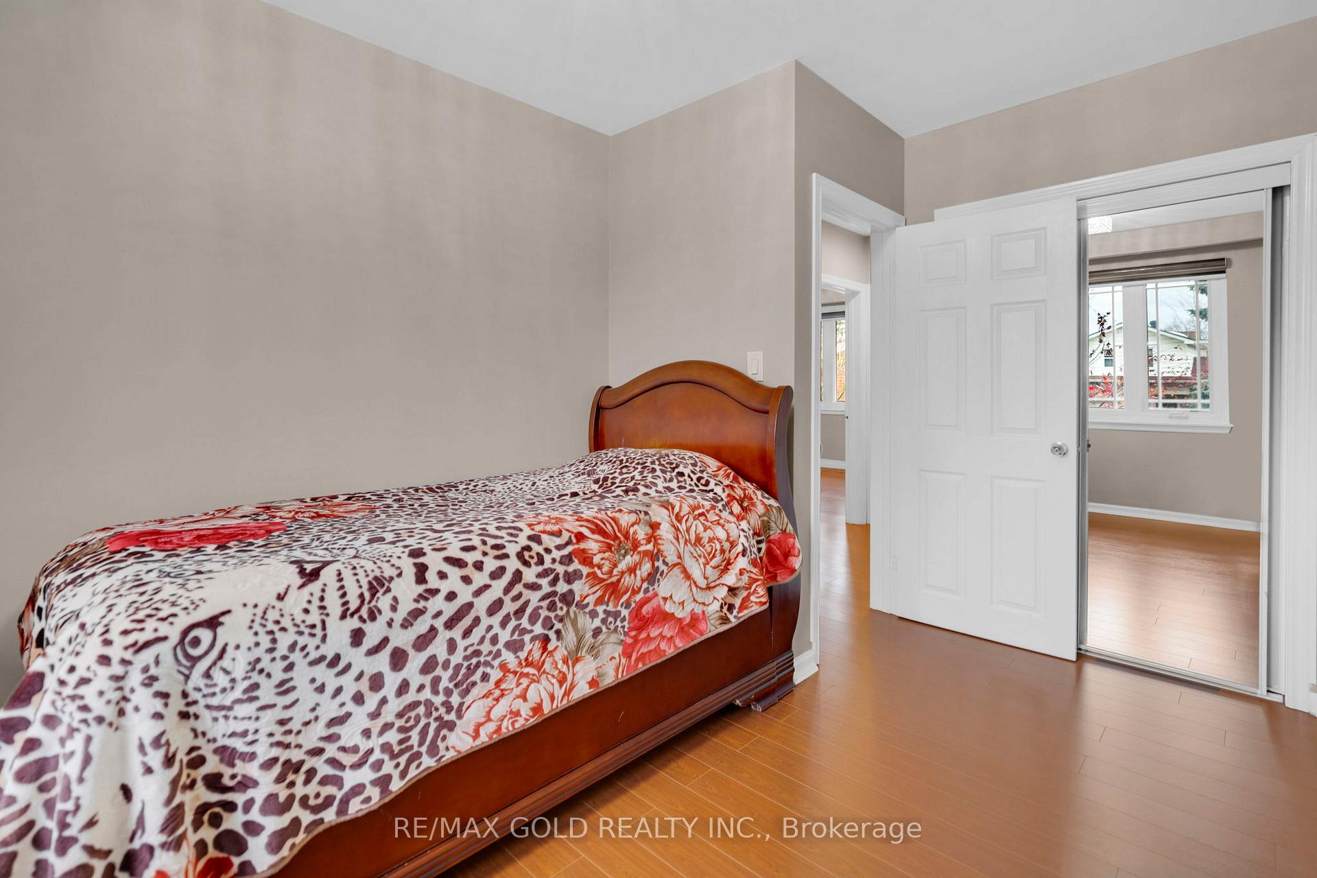 Photo 20 of 10 Eringate Road, Brampton, Southgate — HOMEH