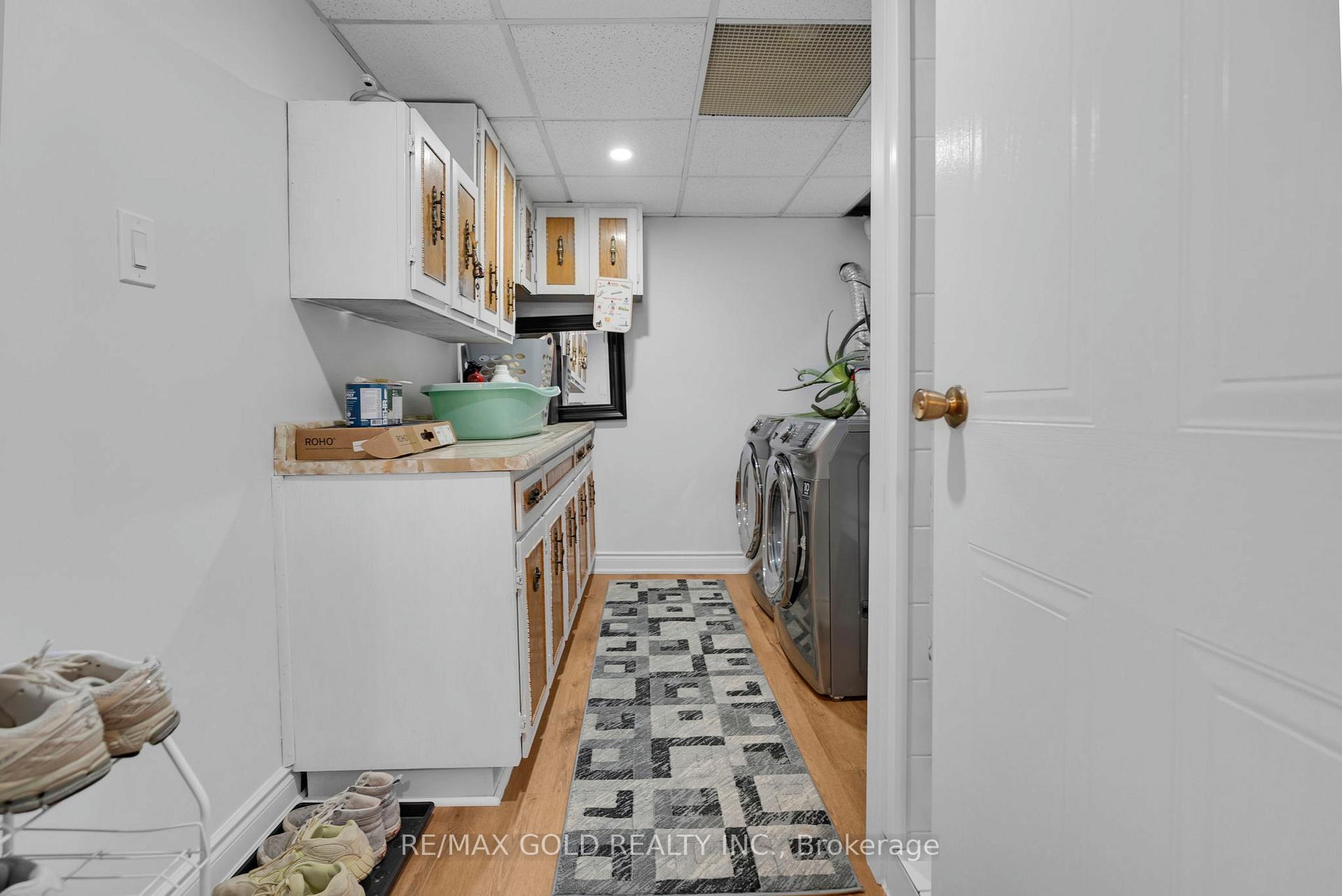 Photo 33 of 10 Eringate Road, Brampton, Southgate — HOMEH