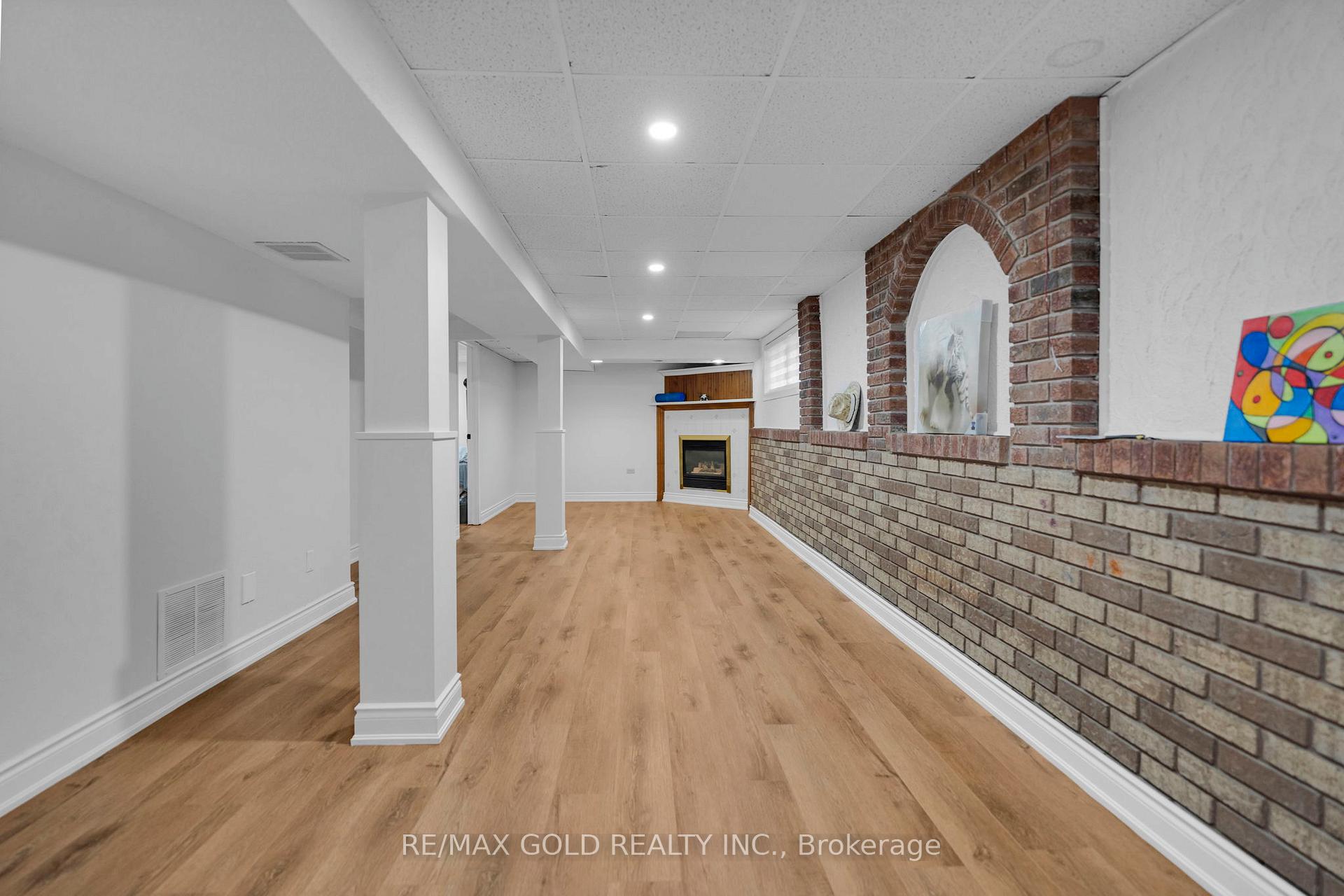 Photo 25 of 10 Eringate Road, Brampton, Southgate — HOMEH