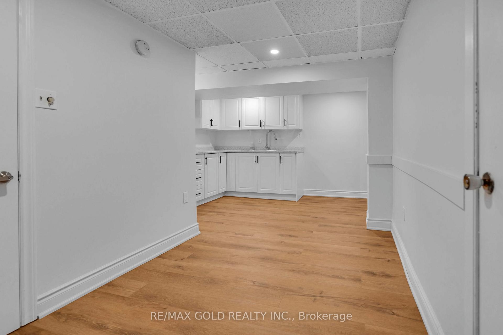 Photo 32 of 10 Eringate Road, Brampton, Southgate — HOMEH