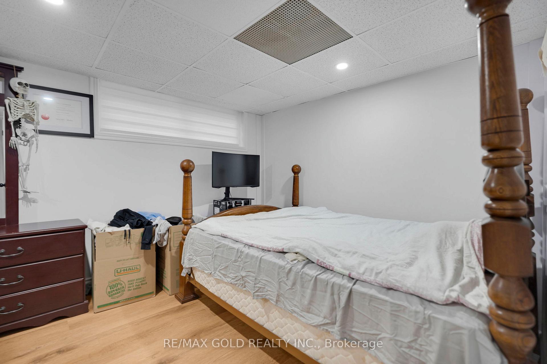 Photo 29 of 10 Eringate Road, Brampton, Southgate — HOMEH