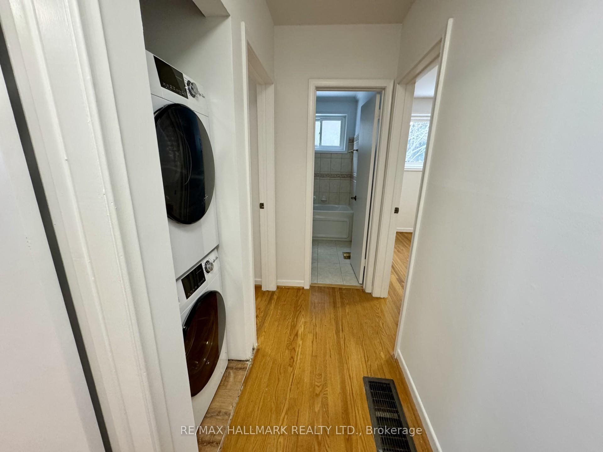 Photo 10 of Unit MAIN, 18 Seaton Drive, Aurora, Aurora Highlands — HOMEH