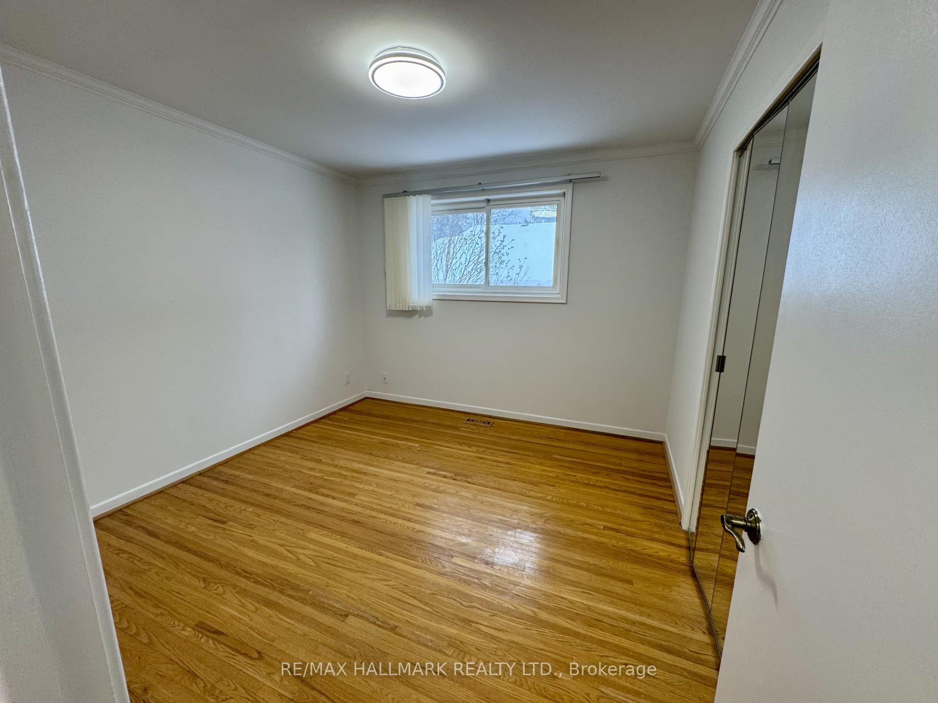 Photo 14 of Unit MAIN, 18 Seaton Drive, Aurora, Aurora Highlands — HOMEH
