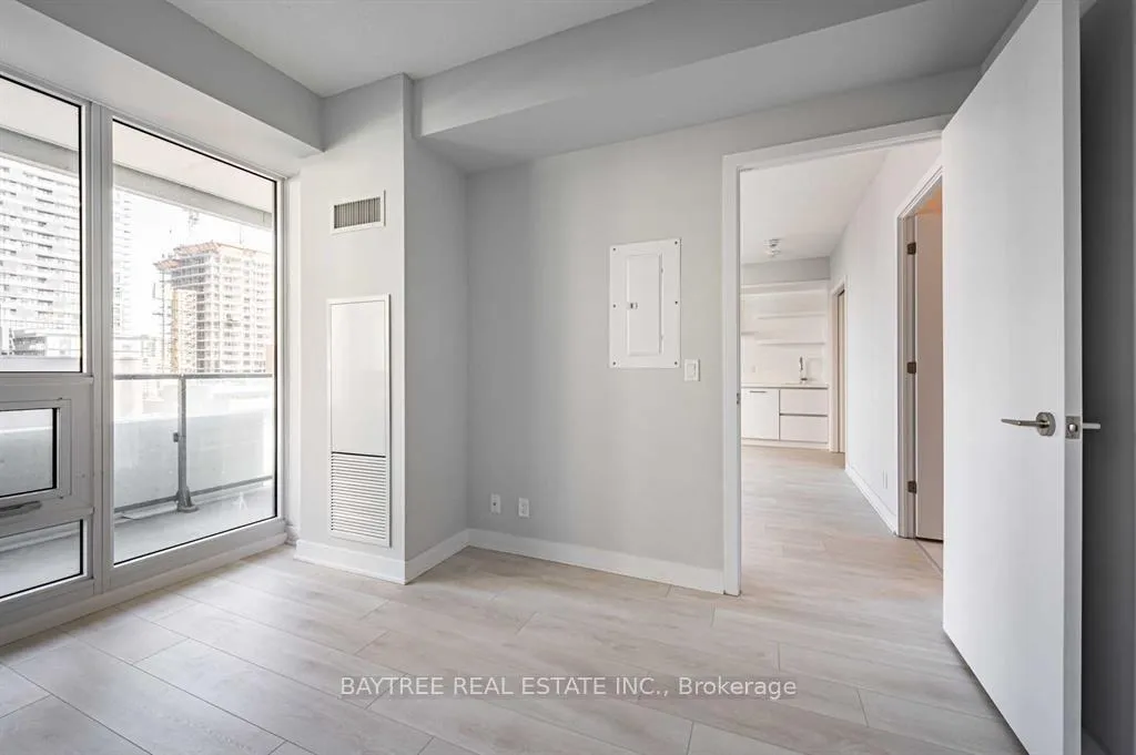 Photo 11 of Unit 1401, 2221 Yonge Street, Toronto, Mount Pleasant West — HOMEH