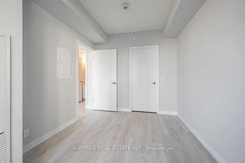 Photo 12 of Unit 1401, 2221 Yonge Street, Toronto, Mount Pleasant West — HOMEH