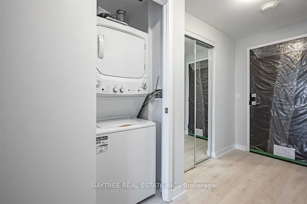 Photo 15 of Unit 1401, 2221 Yonge Street, Toronto, Mount Pleasant West — HOMEH