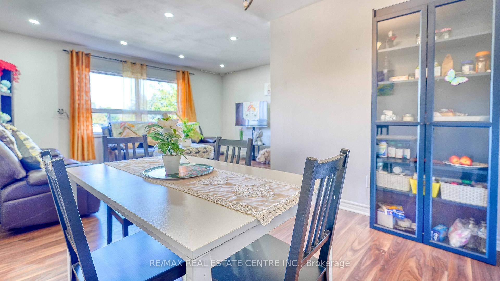 Photo 14 of Unit 12, 1945 Denmar Road, Pickering, Village East — HOMEH