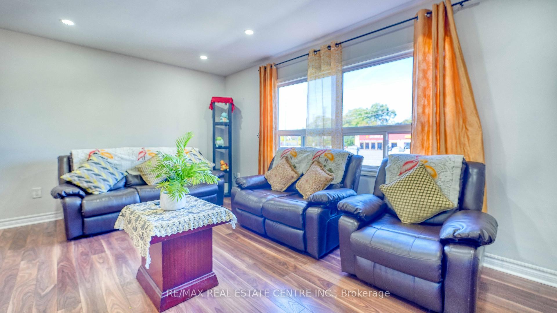 Photo 49 of Unit 12, 1945 Denmar Road, Pickering, Village East — HOMEH