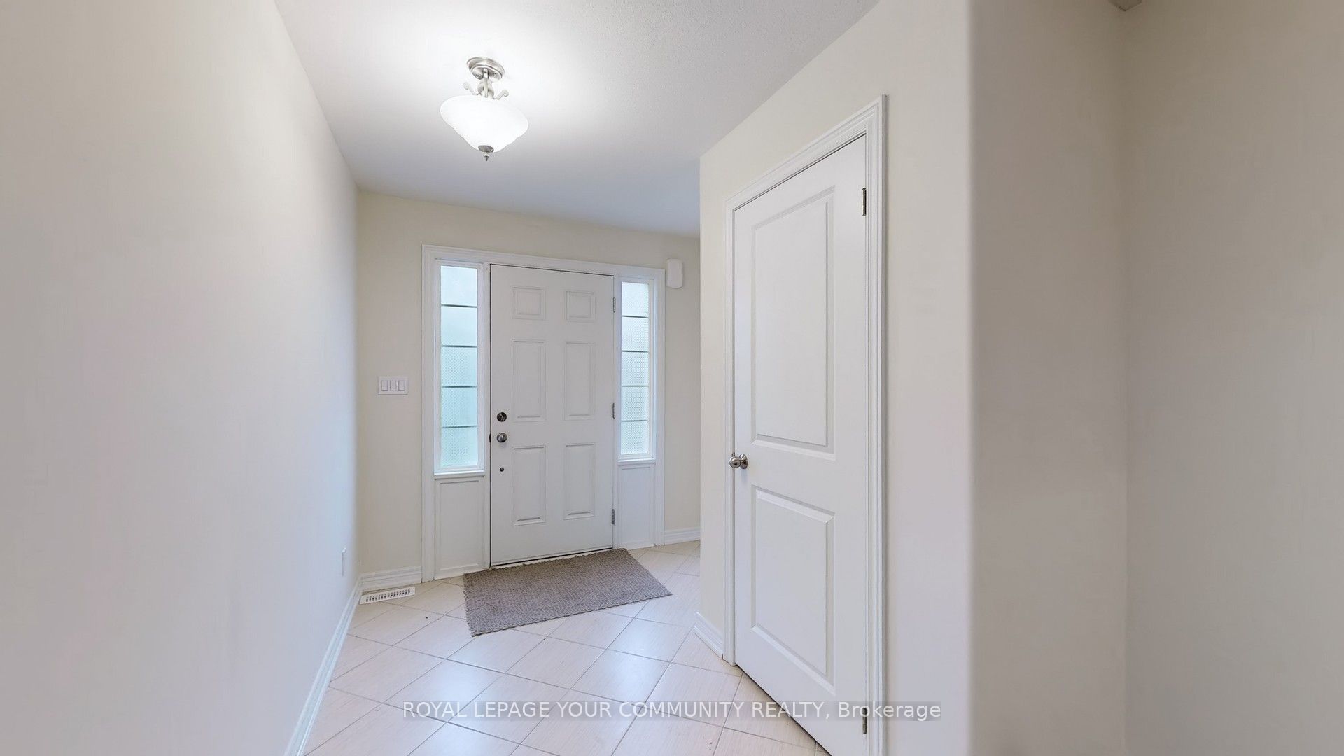 Photo 61 of 606 Haylook Gardens, Peterborough, Northcrest Ward 5 — HOMEH