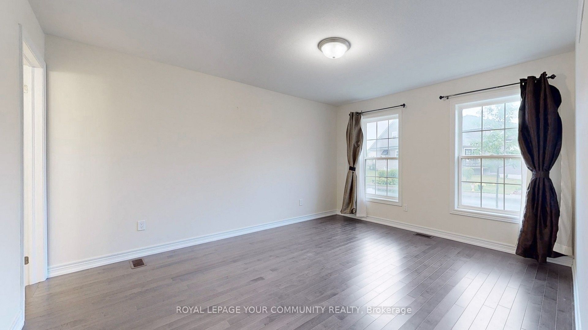 Photo 54 of 606 Haylook Gardens, Peterborough, Northcrest Ward 5 — HOMEH