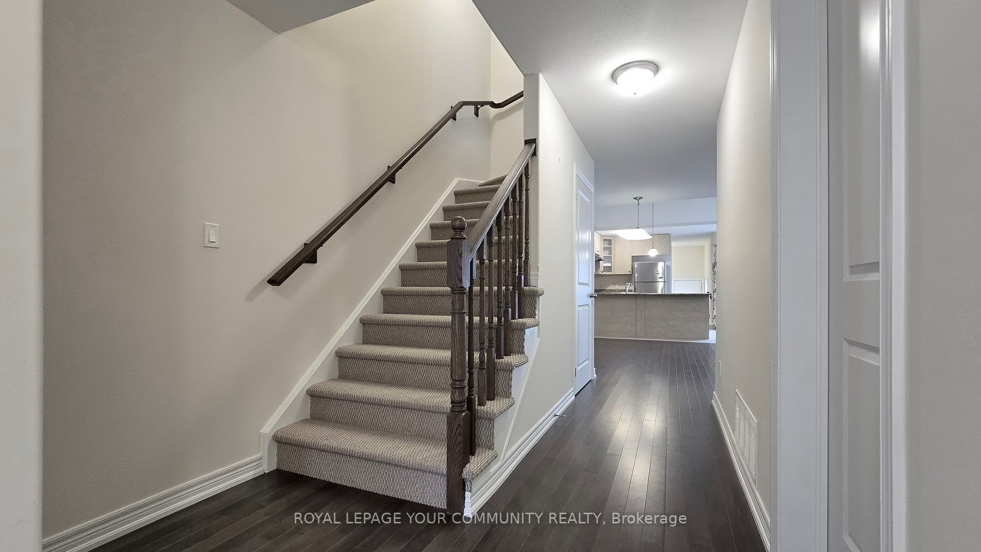 Photo 62 of 606 Haylook Gardens, Peterborough, Northcrest Ward 5 — HOMEH