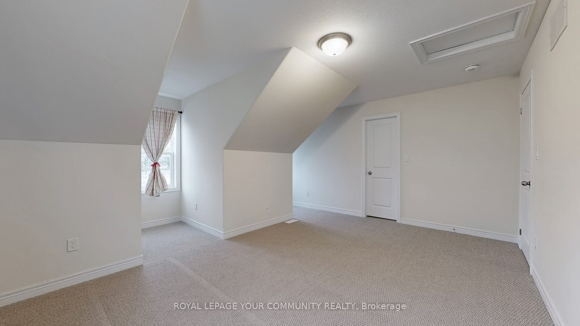 Photo 68 of 606 Haylook Gardens, Peterborough, Northcrest Ward 5 — HOMEH