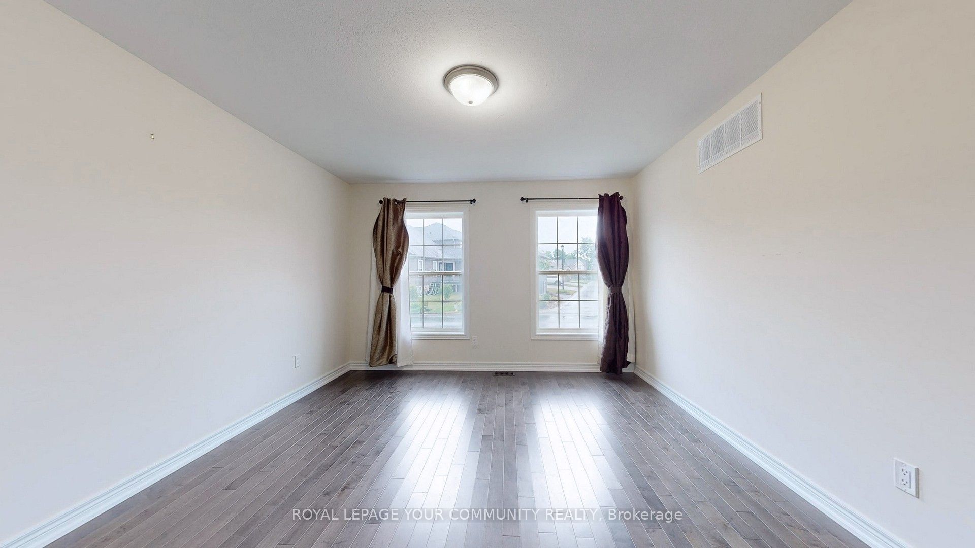 Photo 55 of 606 Haylook Gardens, Peterborough, Northcrest Ward 5 — HOMEH