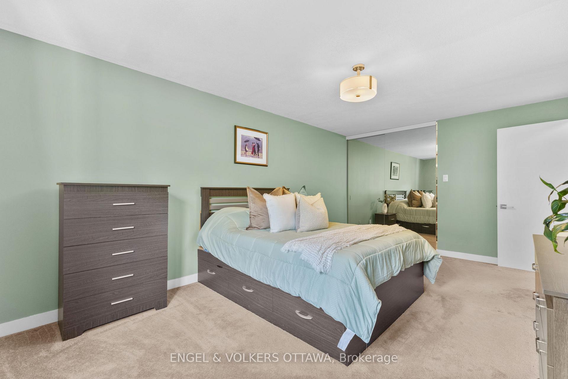 Photo 19 of 42D Benlea Drive, Ottawa, Tanglewood — HOMEH