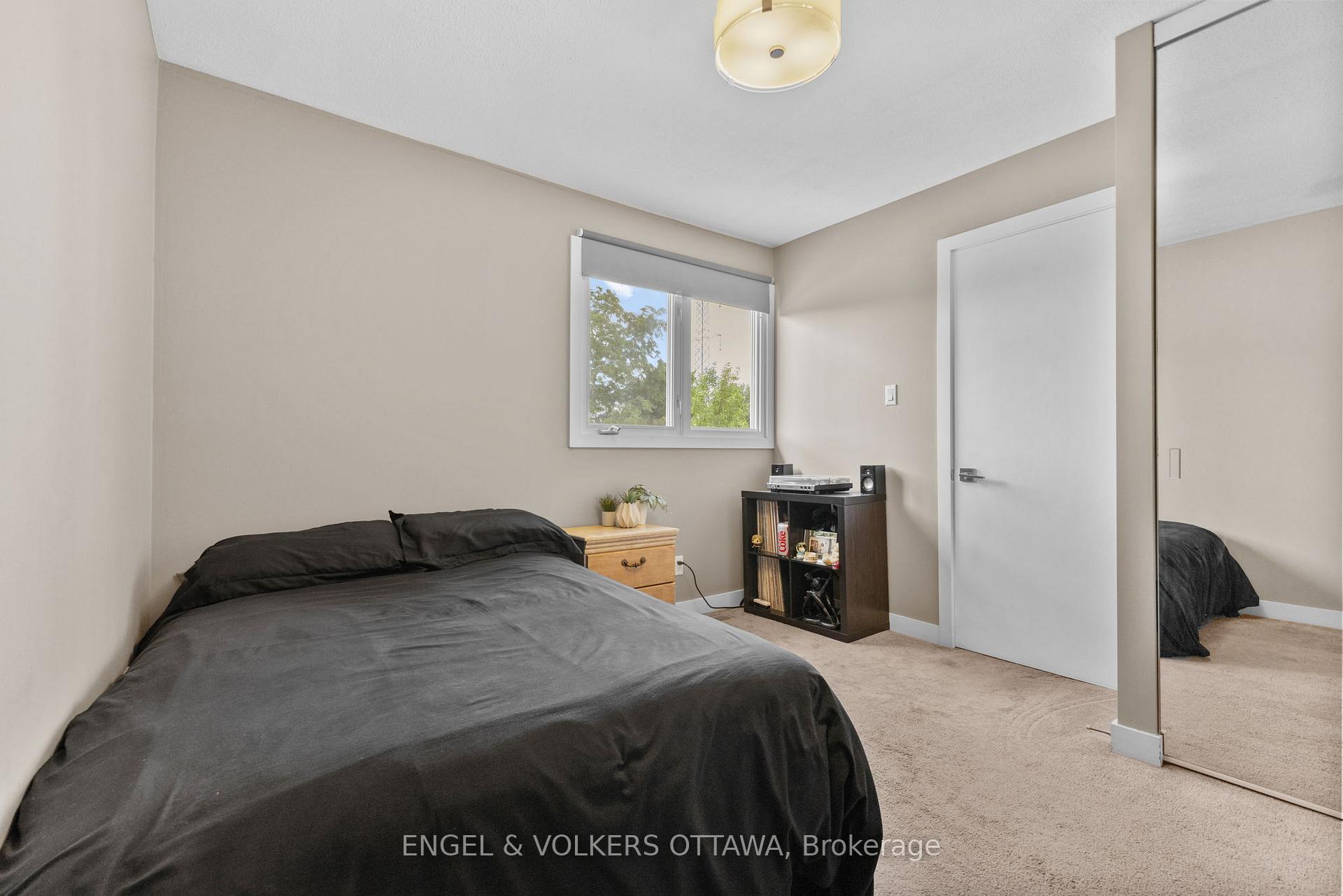 Photo 22 of 42D Benlea Drive, Ottawa, Tanglewood — HOMEH
