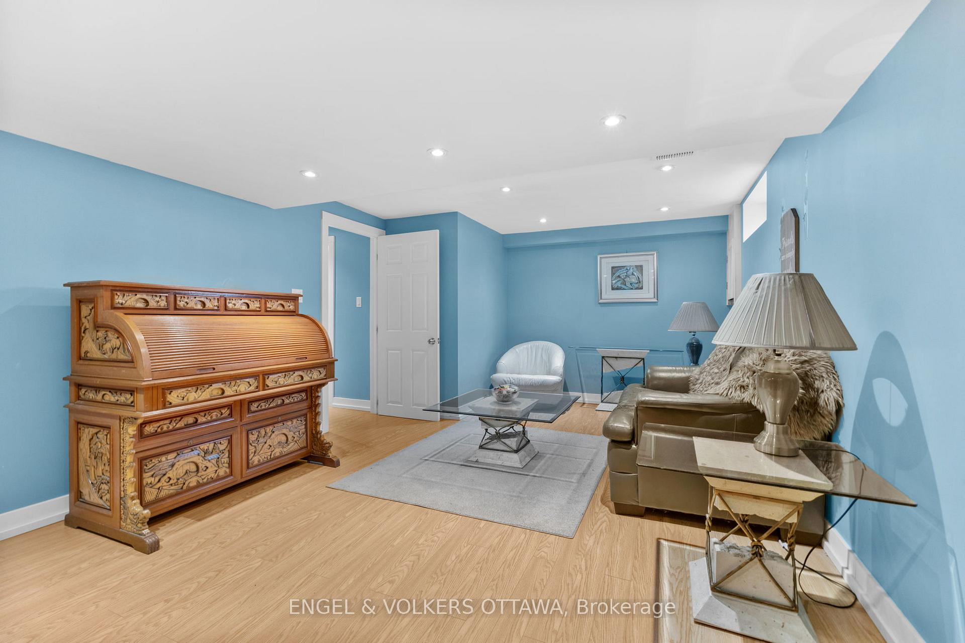 Photo 27 of 42D Benlea Drive, Ottawa, Tanglewood — HOMEH