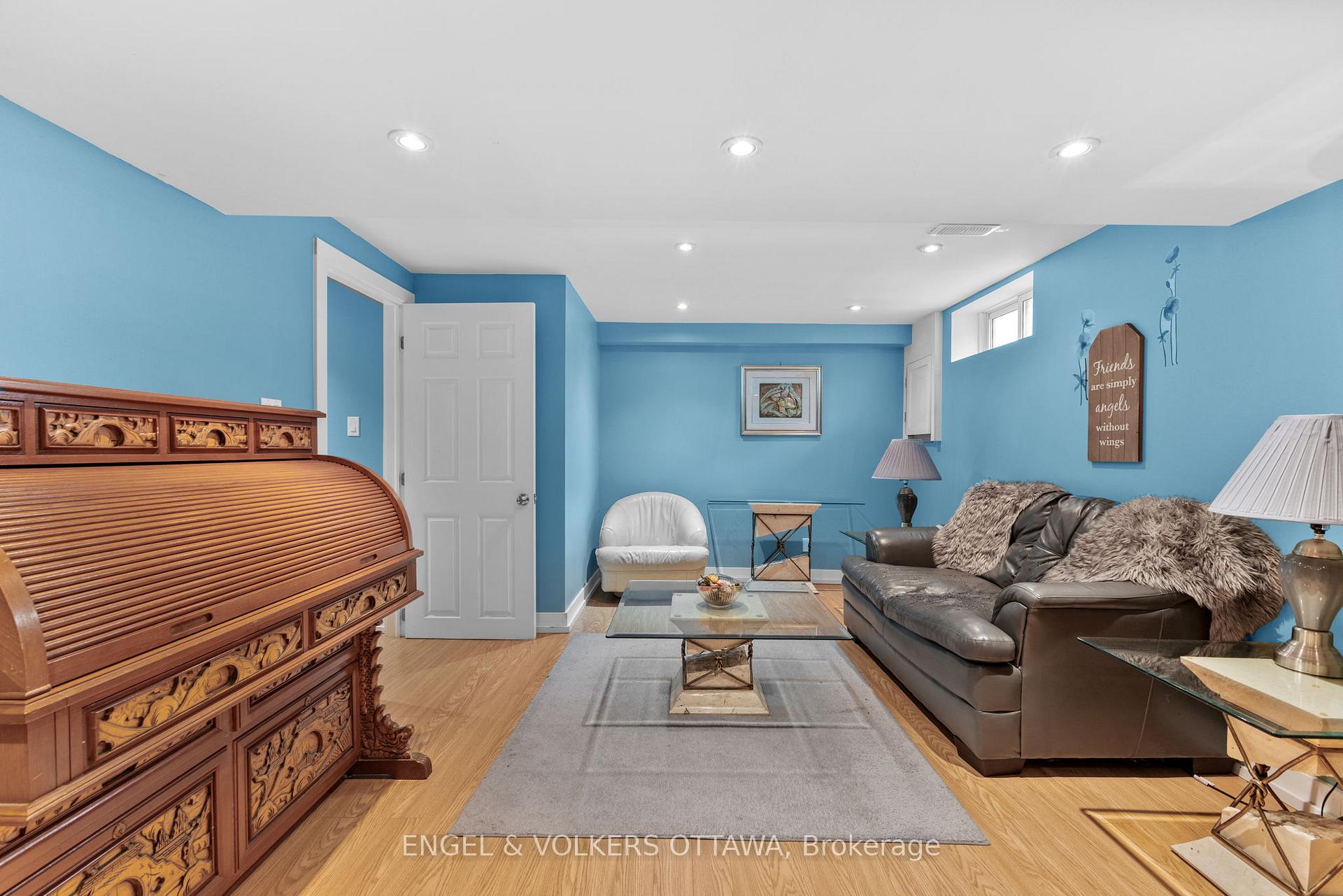 Photo 28 of 42D Benlea Drive, Ottawa, Tanglewood — HOMEH