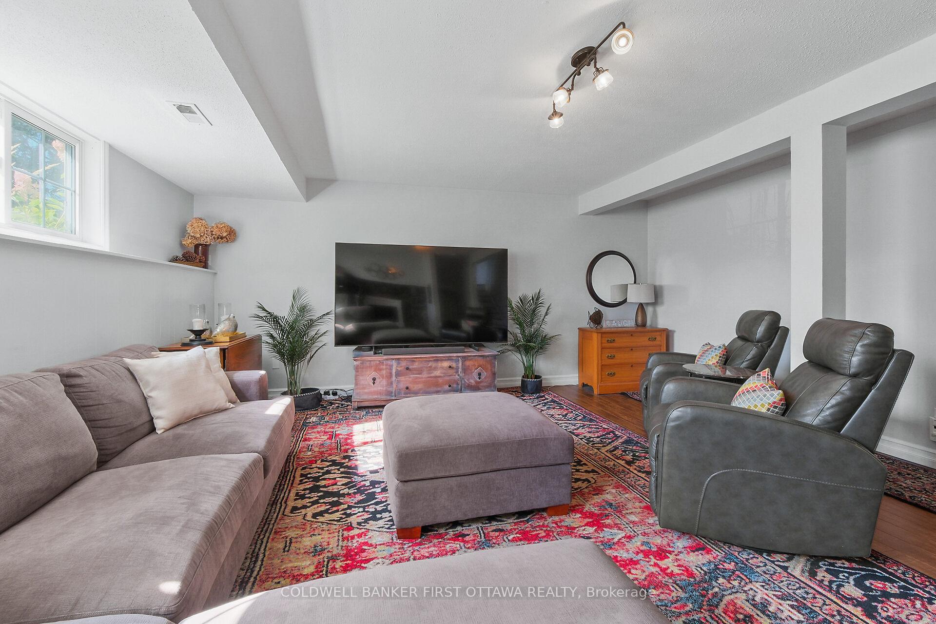 Photo 22 of 421 Ferrill Crescent, Carleton Place — HOMEH