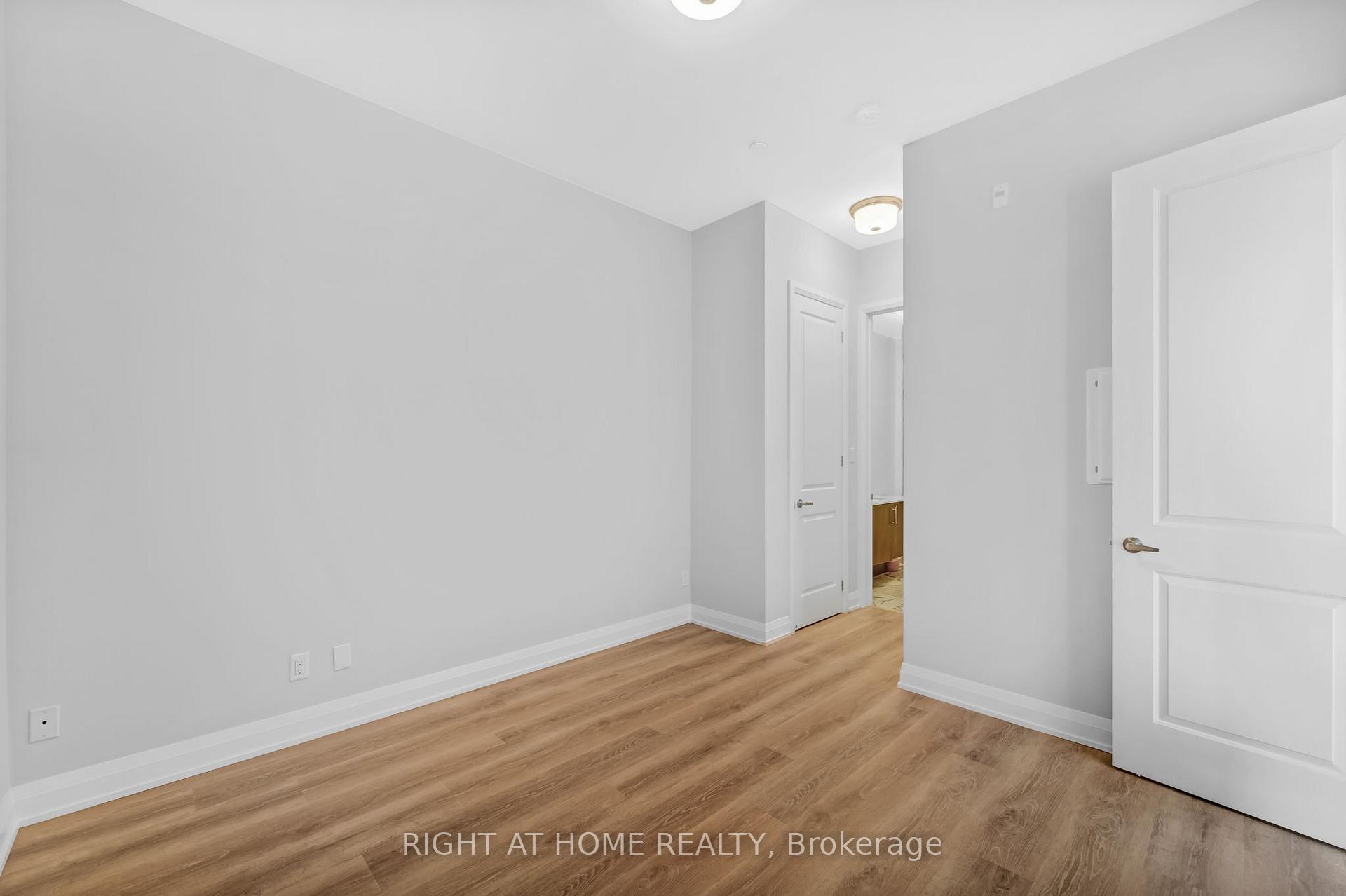 Photo 19 of Unit 704A, 15277 Yonge Street, Aurora, Aurora Village — HOMEH
