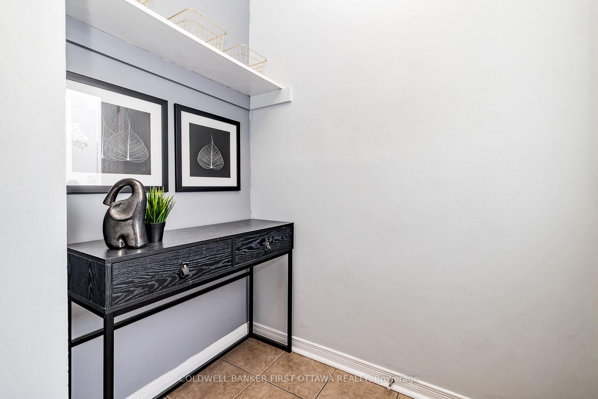Photo 4 of Unit 186, 24C Forester Crescent, Ottawa, Westcliffe Estates — HOMEH
