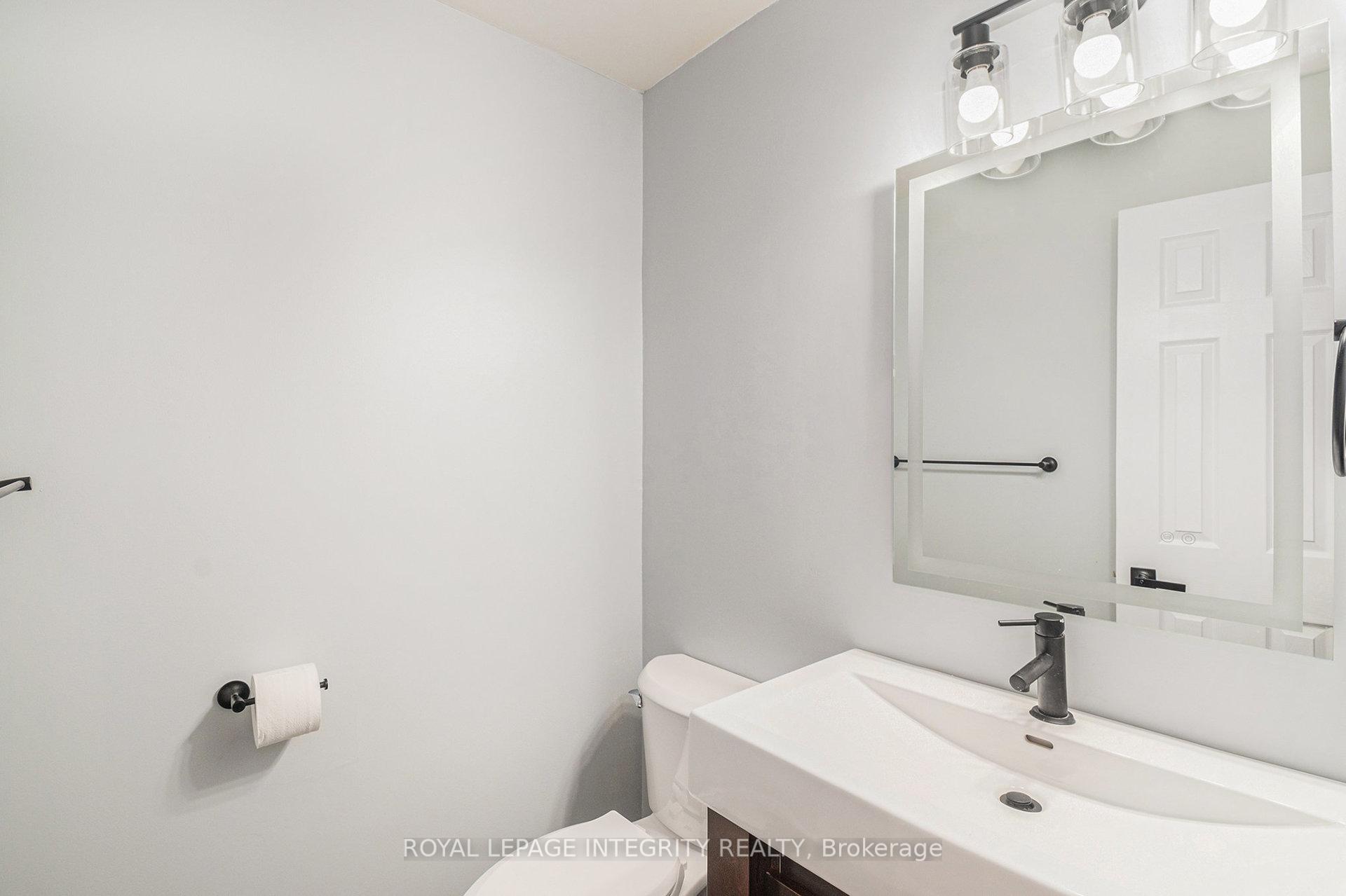 Photo 10 of 913J Elmsmere Road, Ottawa, Beacon Hill South — HOMEH