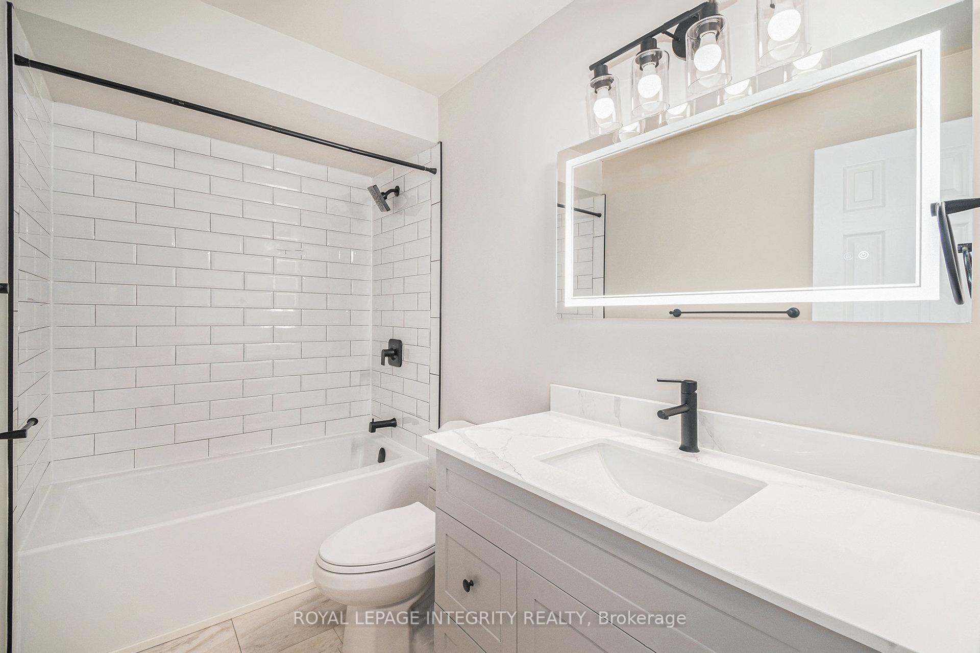 Photo 17 of 913J Elmsmere Road, Ottawa, Beacon Hill South — HOMEH