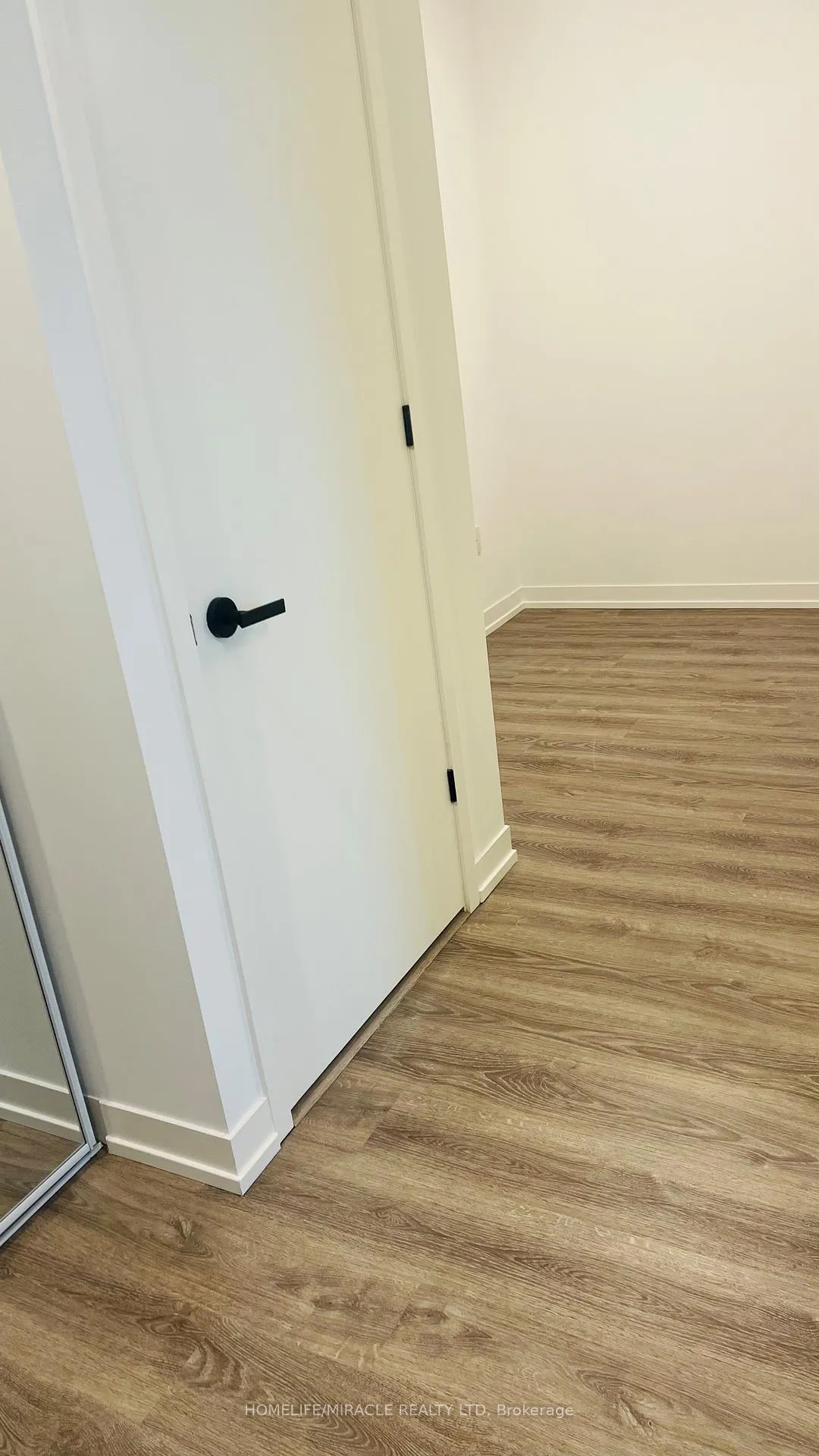 Photo 18 of Unit 2301, 8 Interchange Way, Vaughan, Vaughan Corporate Centre — HOMEH