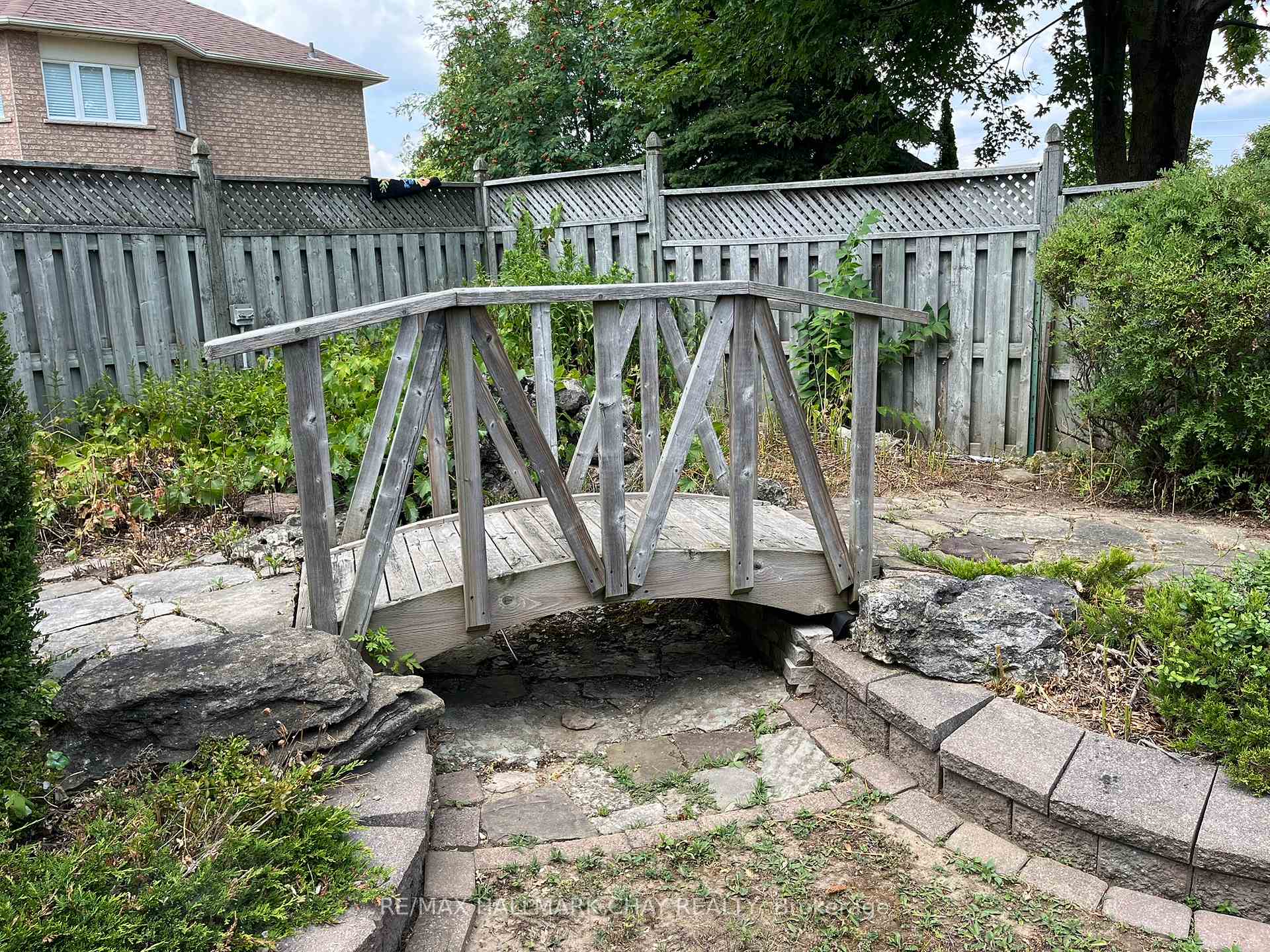 Photo 32 of 22 Stroud Place, Barrie, Holly — HOMEH