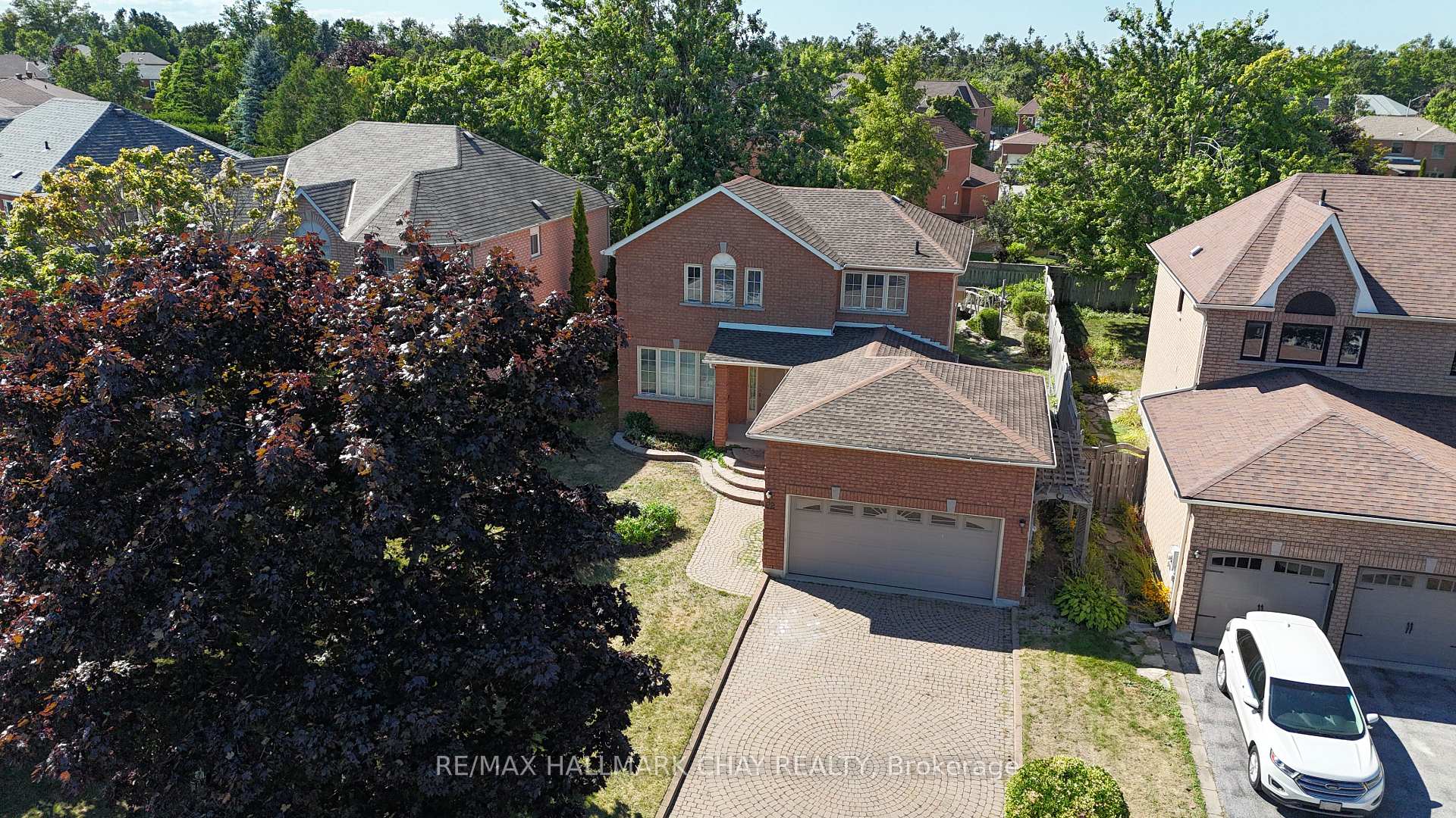 Photo 33 of 22 Stroud Place, Barrie, Holly — HOMEH