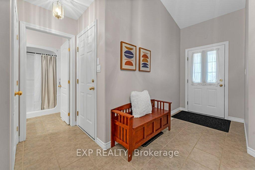 Photo 4 of Unit 21, 25 Heartwood Drive, Belleville, Belleville Ward — HOMEH