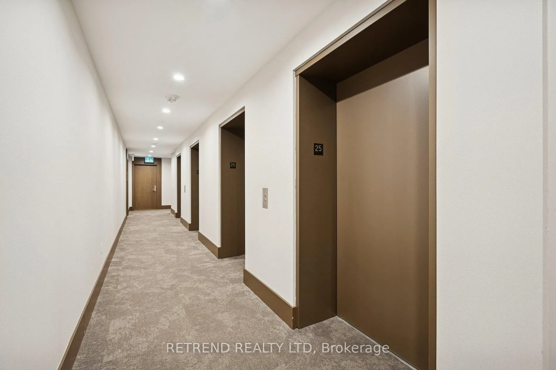 Photo 4 of Unit 2502, 39 Roehampton Avenue, Toronto, Mount Pleasant West — HOMEH