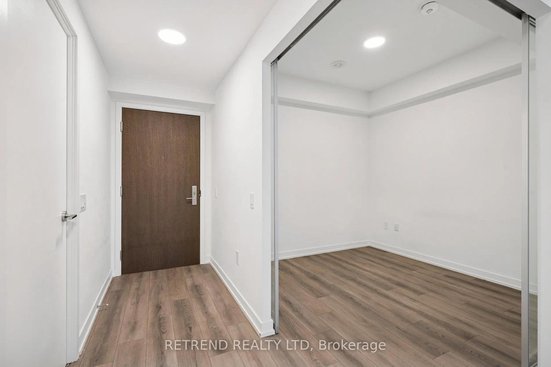 Photo 8 of Unit 2502, 39 Roehampton Avenue, Toronto, Mount Pleasant West — HOMEH