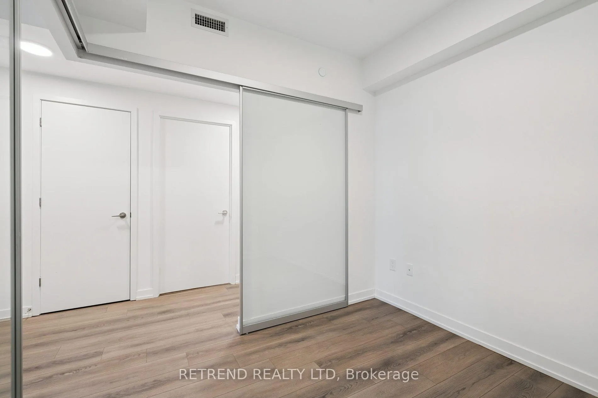 Photo 11 of Unit 2502, 39 Roehampton Avenue, Toronto, Mount Pleasant West — HOMEH