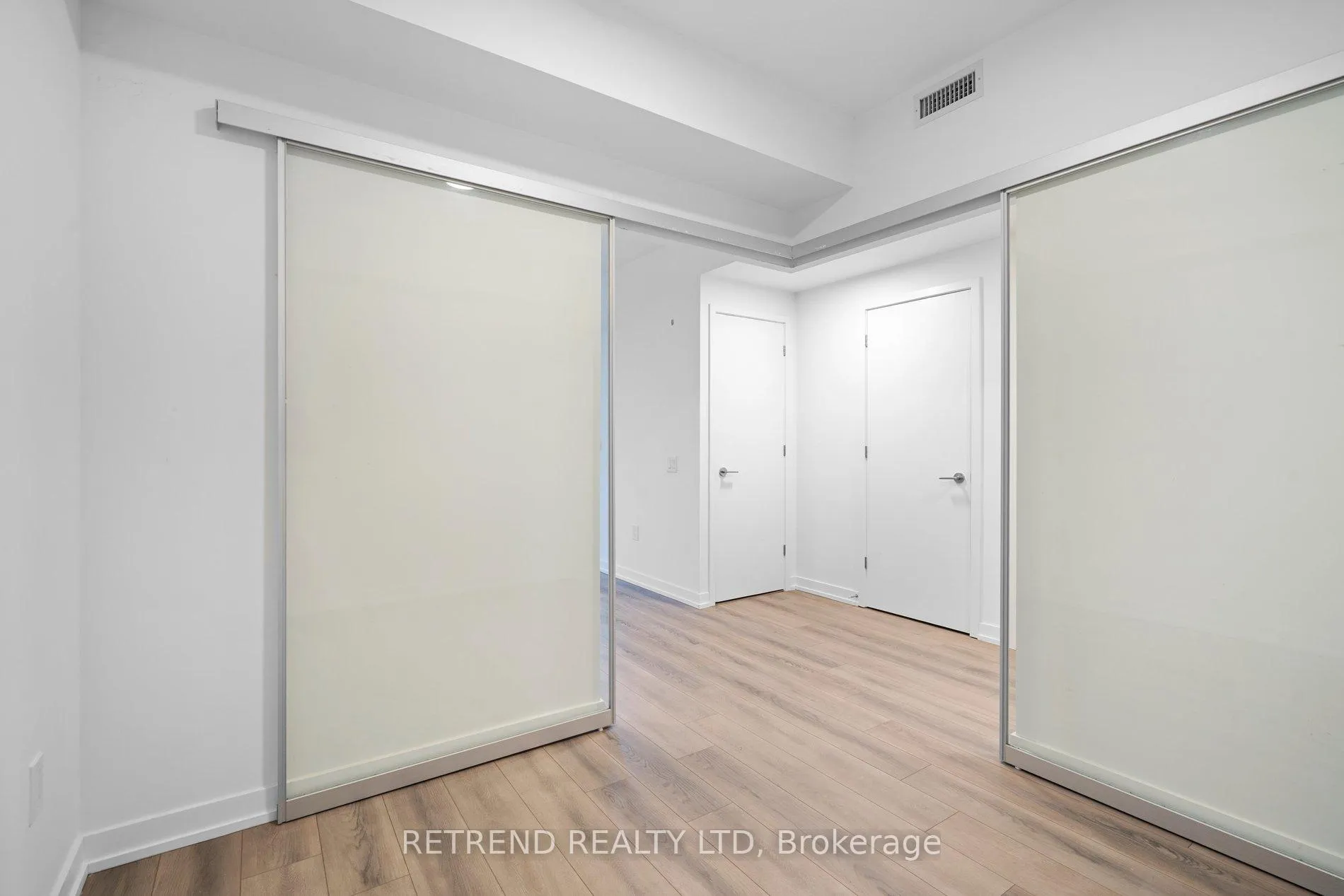 Photo 12 of Unit 2502, 39 Roehampton Avenue, Toronto, Mount Pleasant West — HOMEH