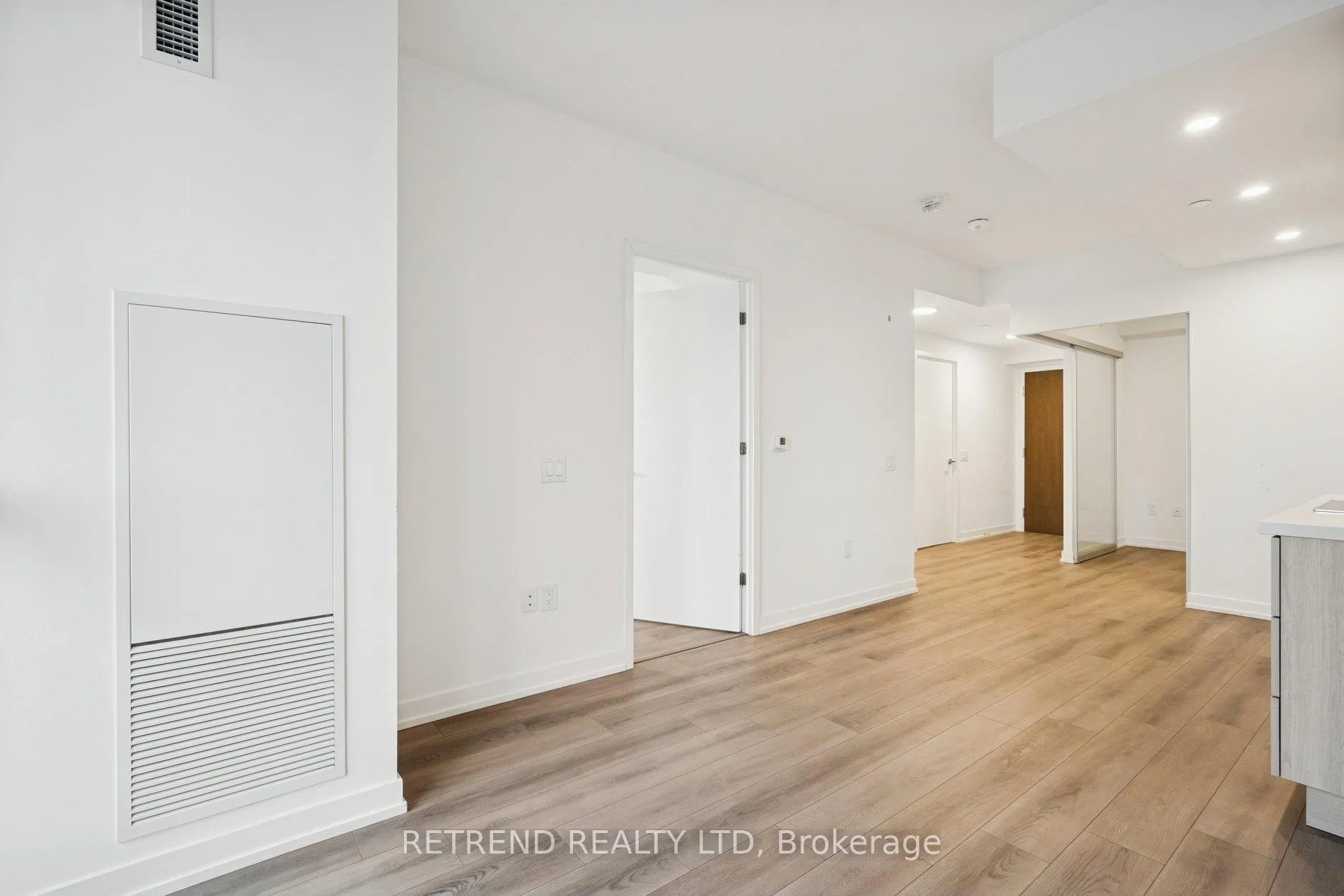 Photo 26 of Unit 2502, 39 Roehampton Avenue, Toronto, Mount Pleasant West — HOMEH