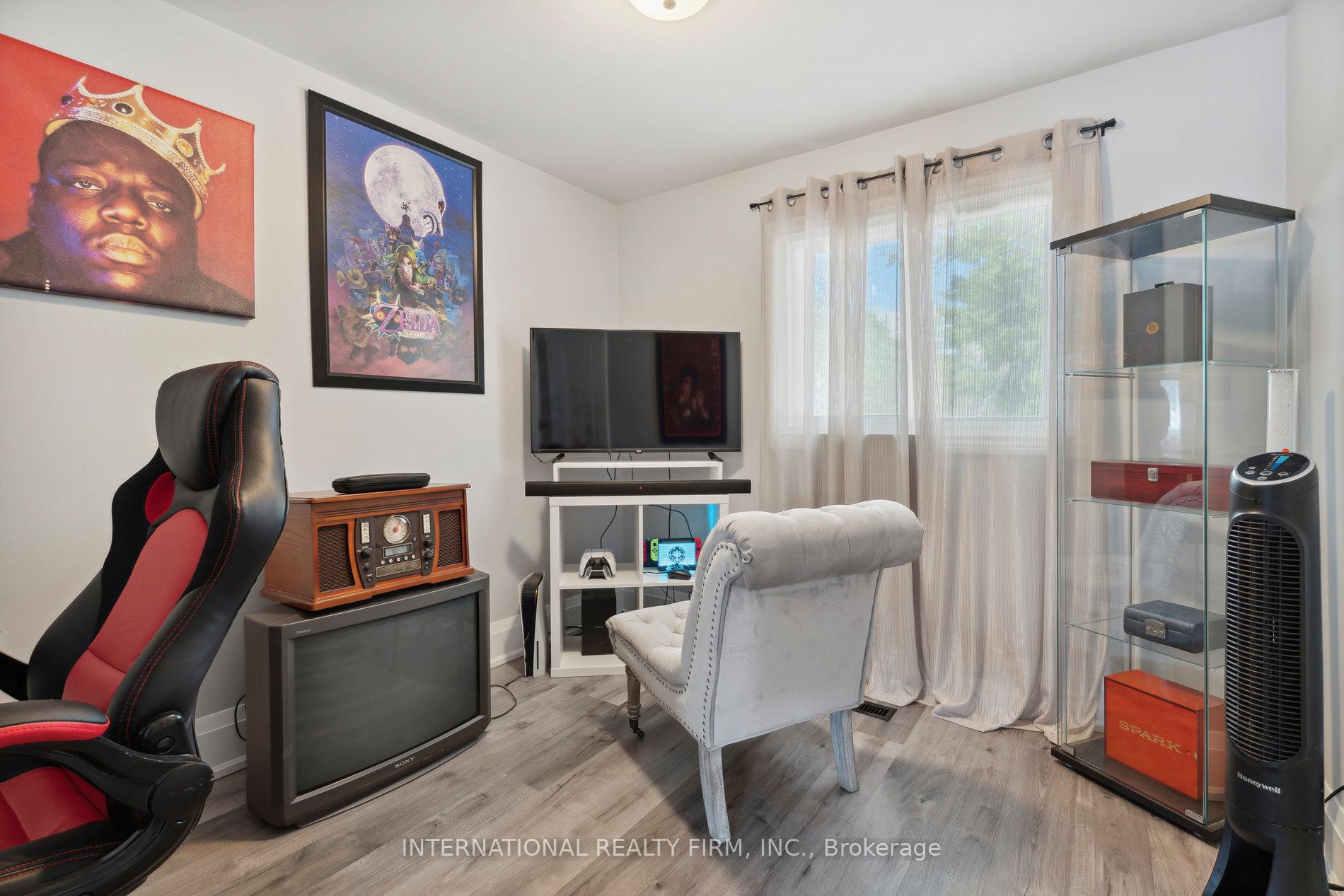 Photo 34 of Unit 3, 2 Bernick Drive, Barrie, Grove East — HOMEH