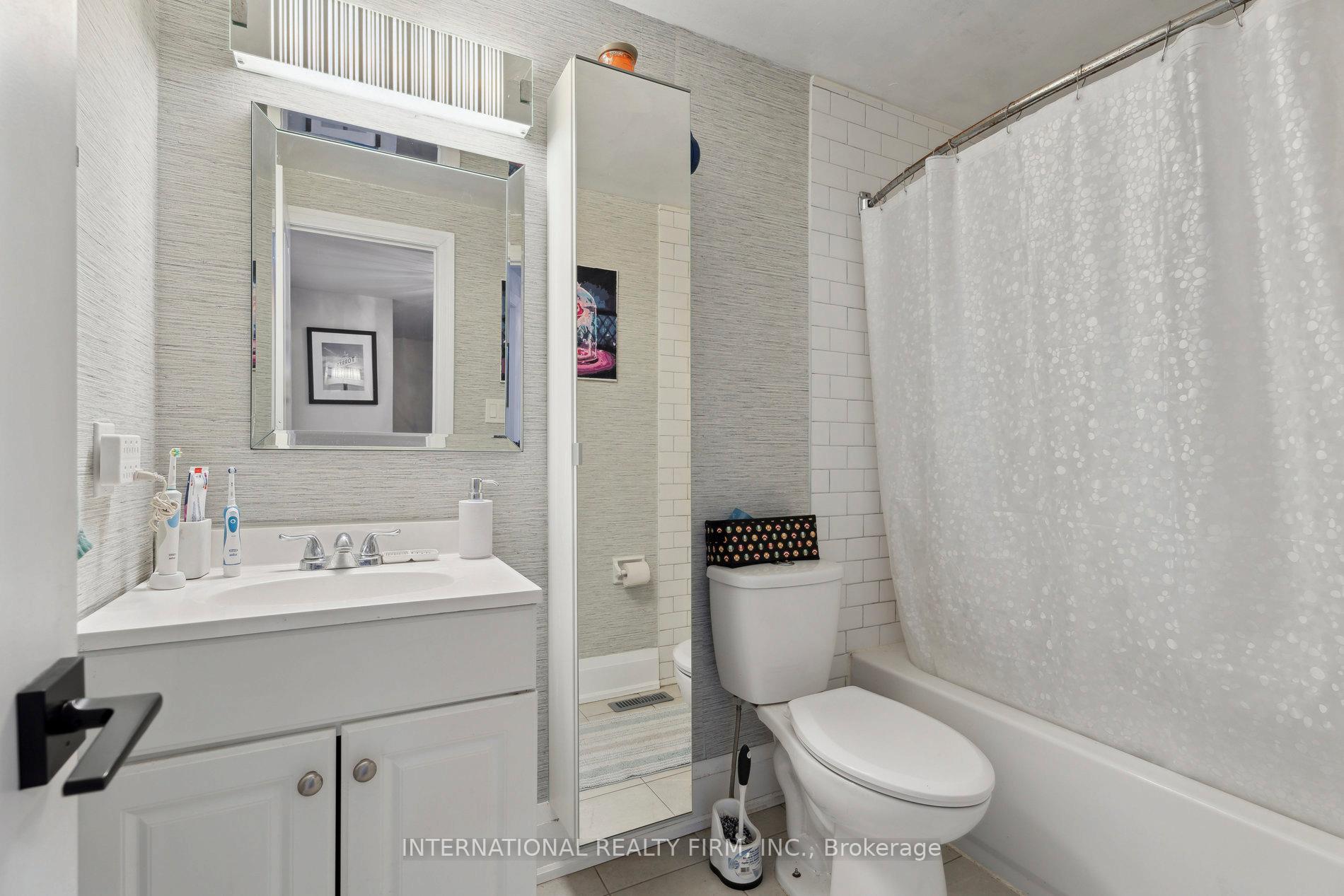 Photo 35 of Unit 3, 2 Bernick Drive, Barrie, Grove East — HOMEH