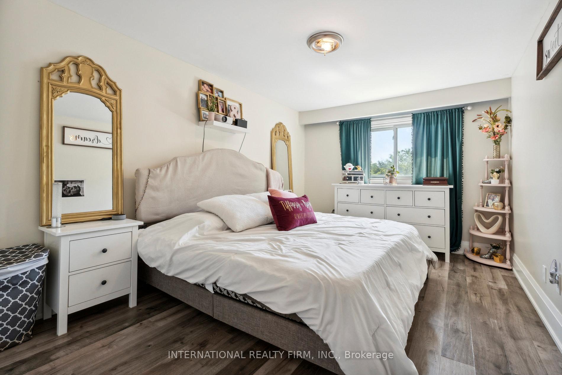 Photo 38 of Unit 3, 2 Bernick Drive, Barrie, Grove East — HOMEH