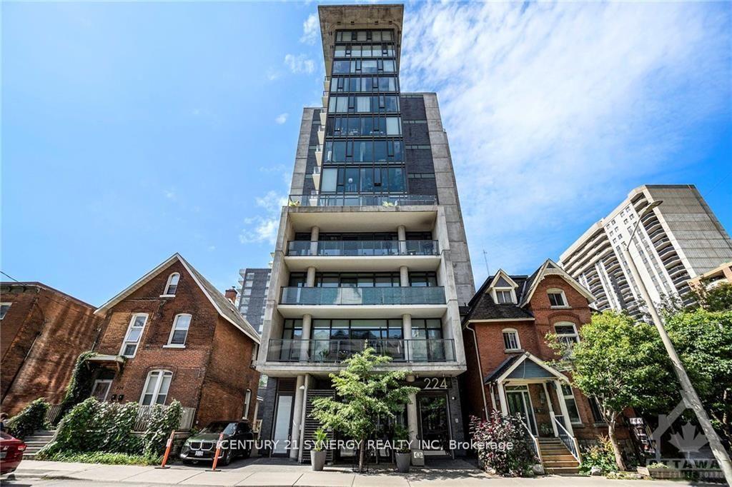 Front of Unit 1314, 224 Lyon Street